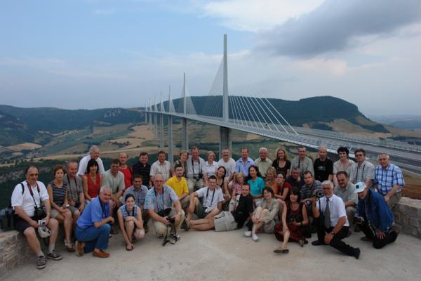 Millau most grupa 6687.jpg